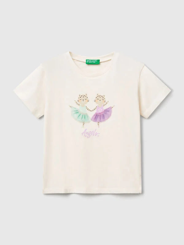 NEW ARRIVALS
T-SHIRT WITH PRINT AND APPLIQUE
