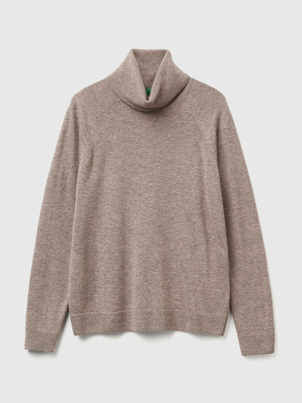BEIGE TURTLENECK SWEATER IN CASHMERE AND WOOL BLEND