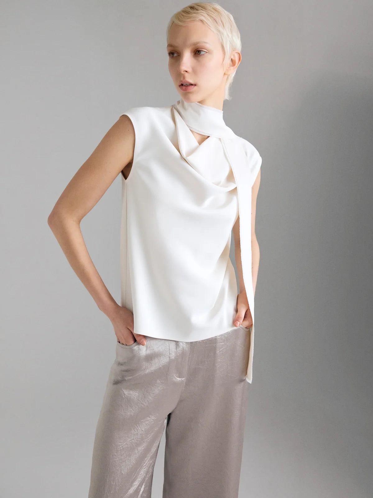 BLOUSE WITH SCARF