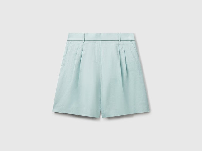 Linen knee length shorts
