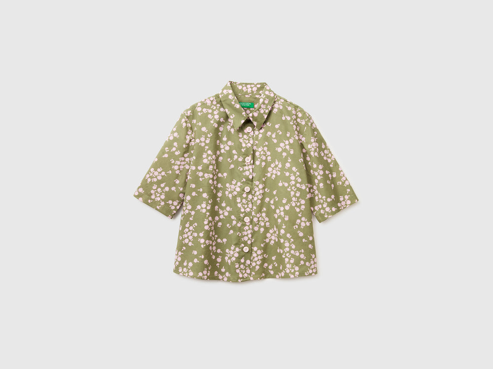 Short sleeve patterned shirt
