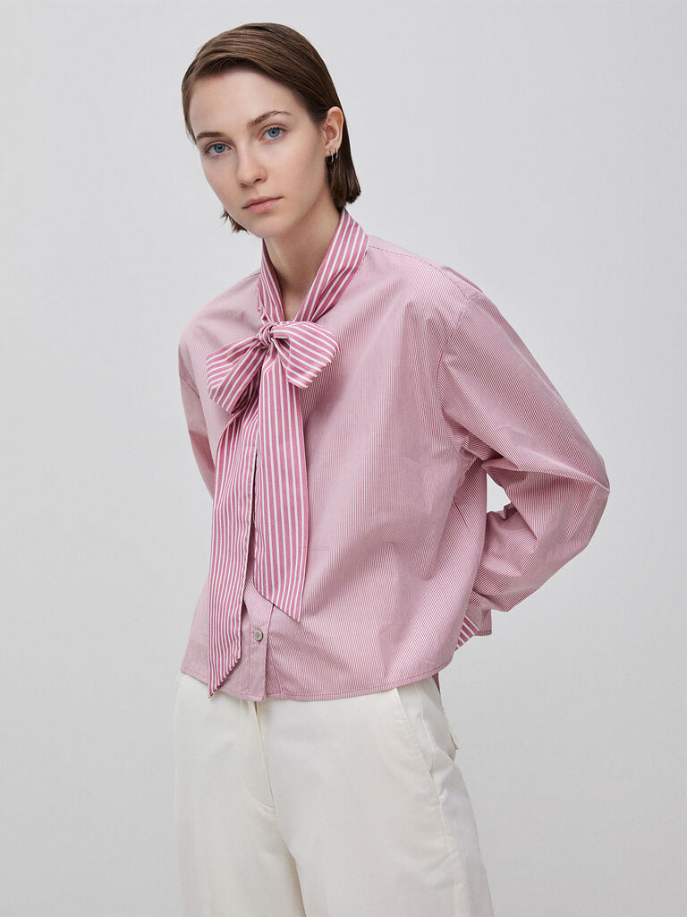 Striped crop shirt with bow
