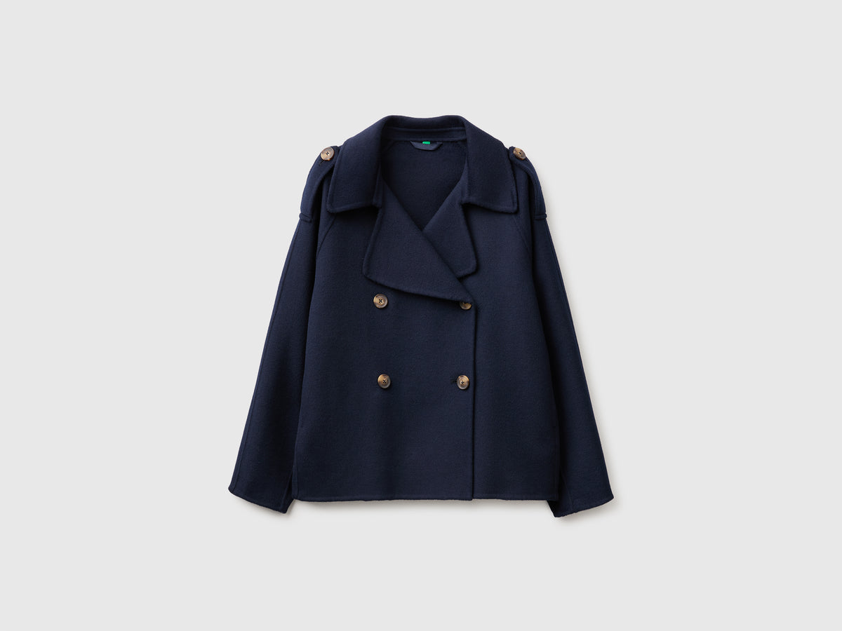 Short double-breasted coat