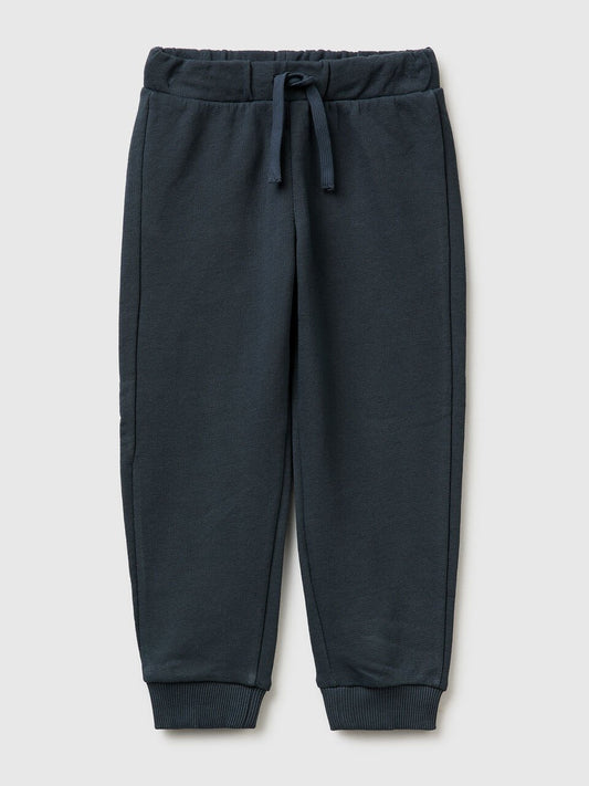 Dark grey sweatshirt jogger