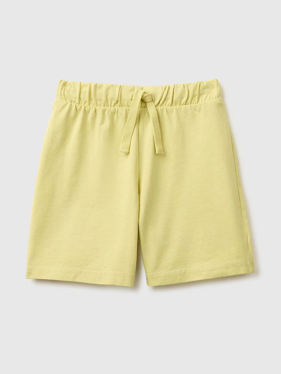 Regular fit shorts