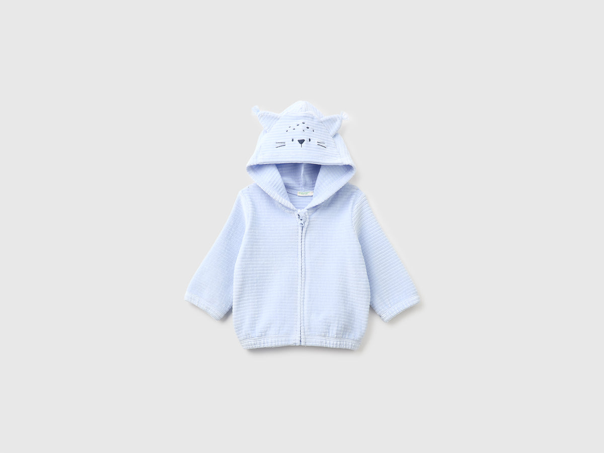 Chenille sweatshirt with hood