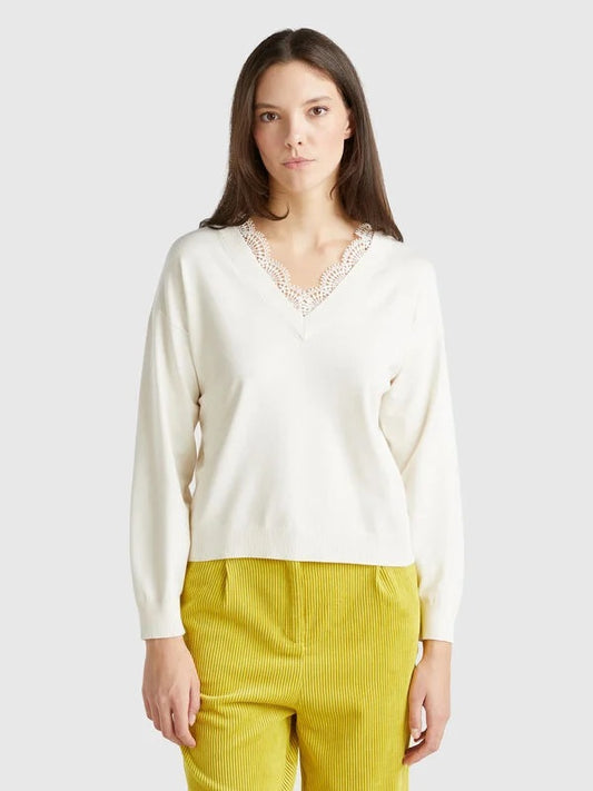 Womens v neck knitwear with lace detail