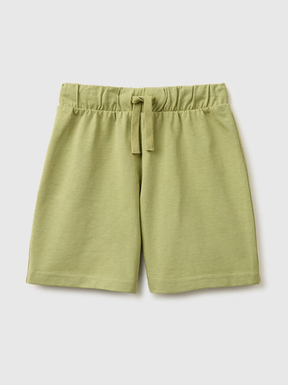Regular fit shorts