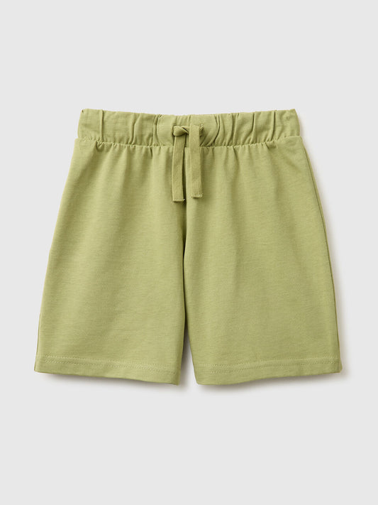 Regular fit shorts
