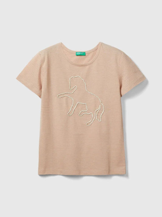 Junior girls t-shirt with cord embroidery