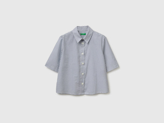 Short sleeve patterned shirt