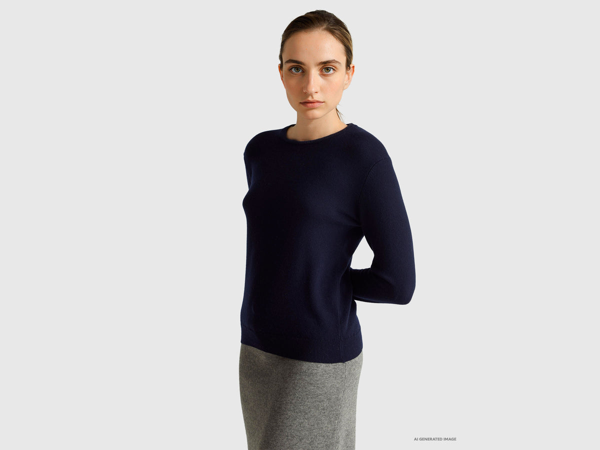 Dark blue crew neck sweater in pure Merino wool