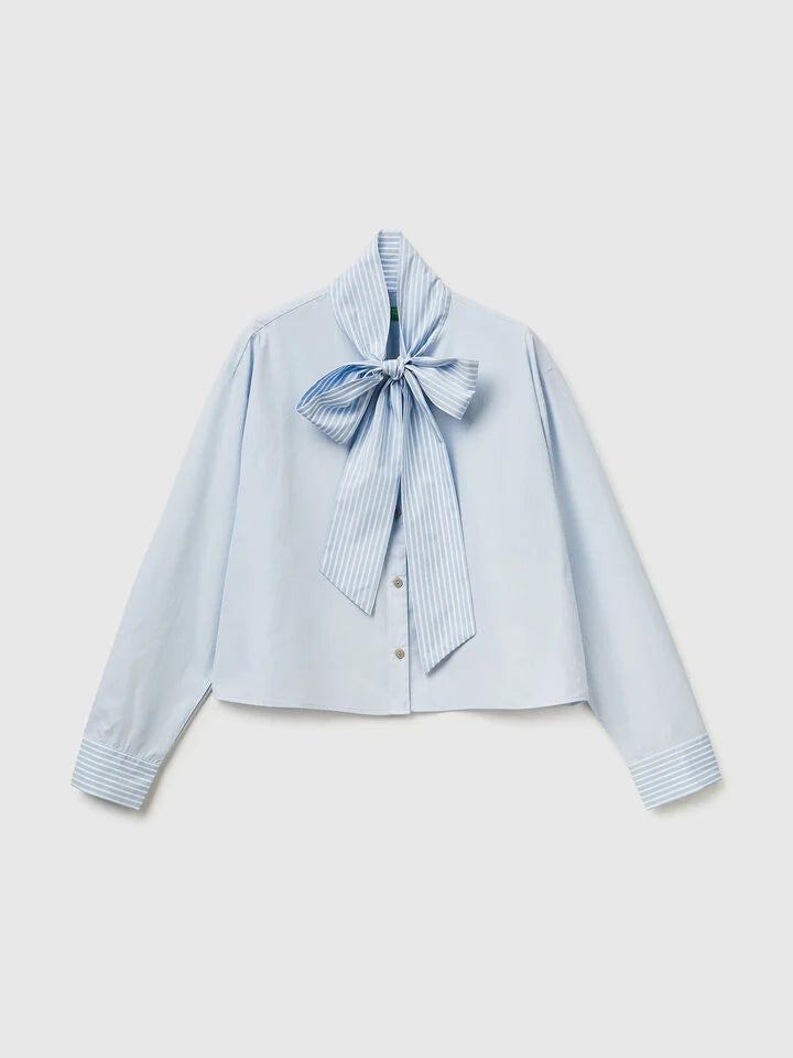 Striped crop shirt with bow