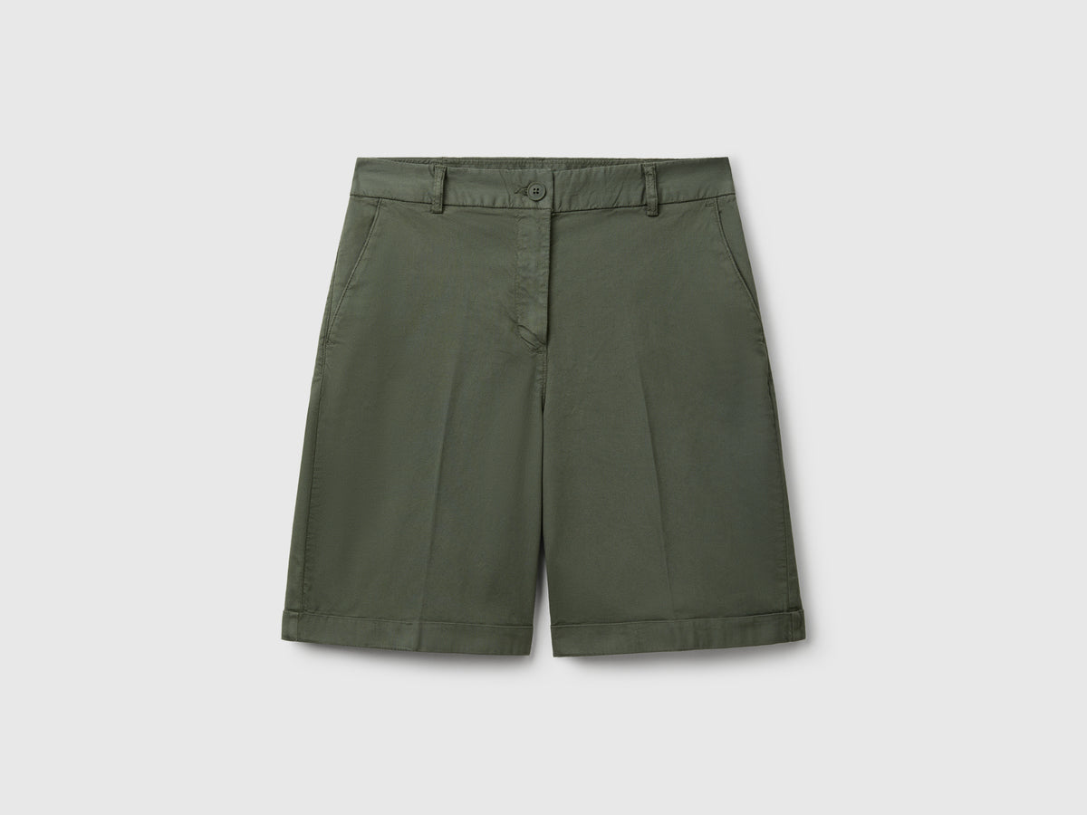 Bermudas with cuff in stretch cotton