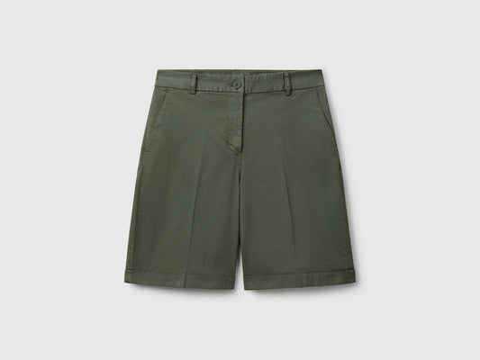 Bermudas with cuff in stretch cotton